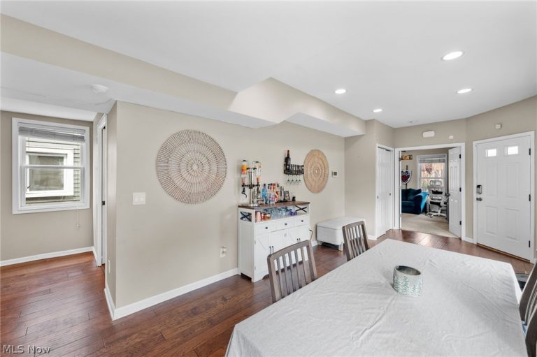 1916 W 44th St, Cleveland, OH - Photo 6