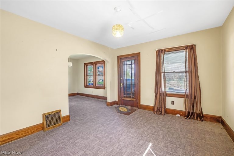 848 Longview Avenue, Akron, OH - Photo 6