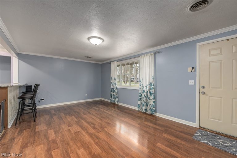 5785 Deborah Drive, North Ridgeville, OH - Photo 4