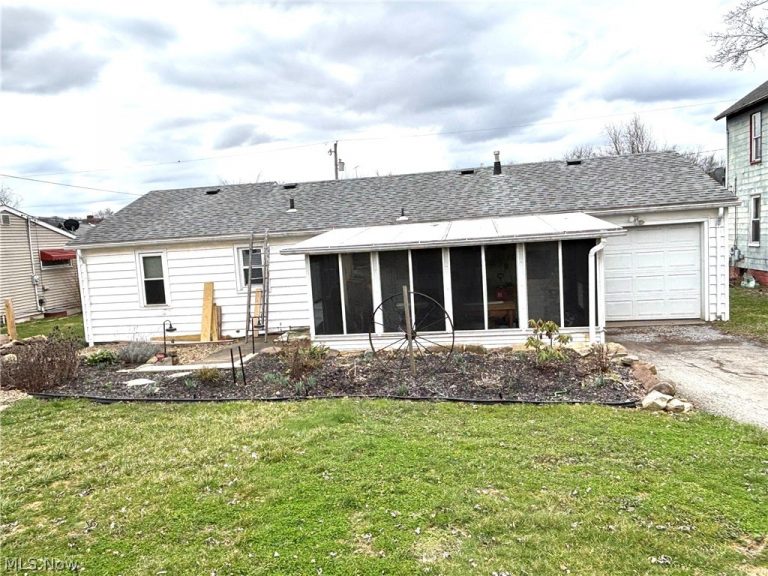 486 Clark Street, East Palestine, OH - Photo 8