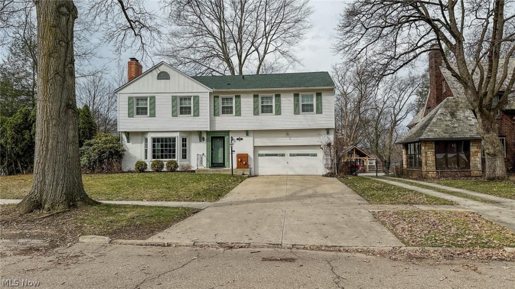 426 Dorchester Road, Akron, OH