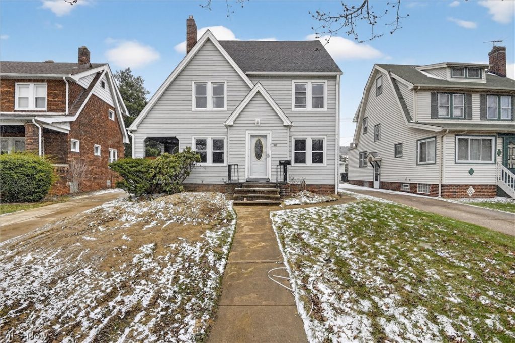 231 210th Street, Euclid, OH
