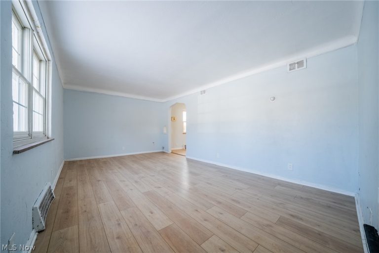 20900 Priday Avenue, Euclid, OH - Photo 8