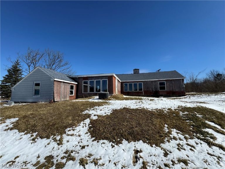 5818 Akron Cleveland Road, Hudson, OH - Photo 8
