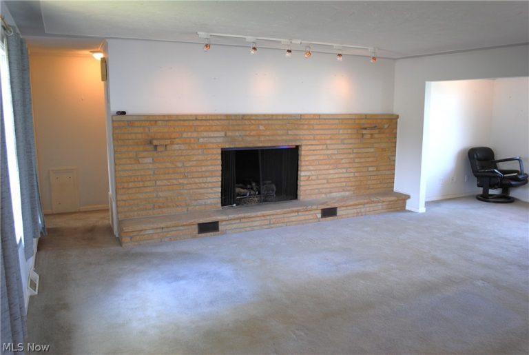 2025 Erie Avenue, Lorain, OH - Photo 5