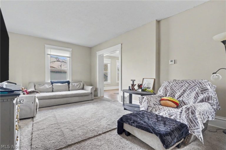 430 Oxford Street, Alliance, OH - Photo 8