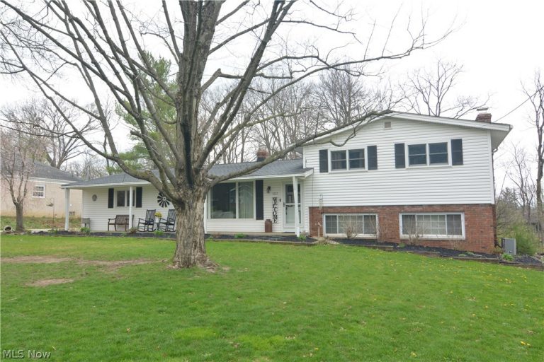 6921 Cranbrook Drive, Brecksville, OH - Photo 3