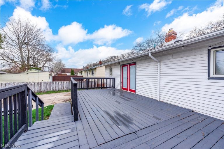 902 Colonel Drive, Cleveland, OH - Photo 6