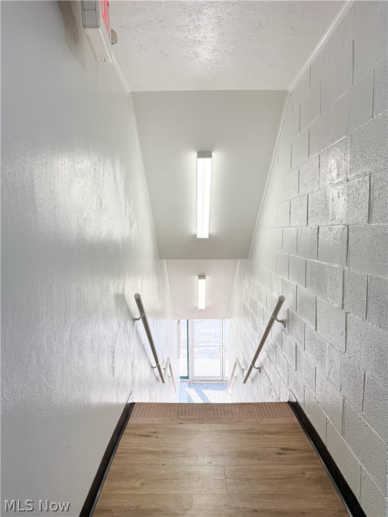 7543 Broadview Road, Seven Hills, OH - Photo 3