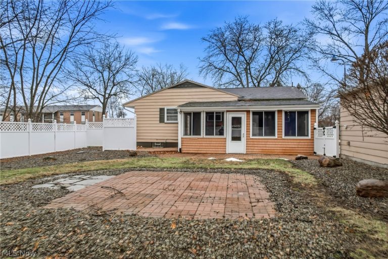 1323 Old Forge Road, Niles, OH - Photo 6
