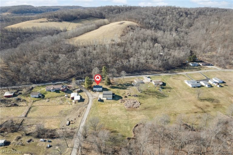 29395 Beitler Road, Dennison, OH - Photo 5