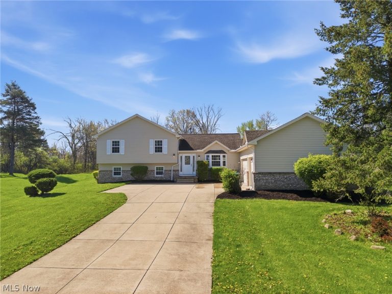 25021 Forbes Road, Oakwood Village, OH - Photo 2