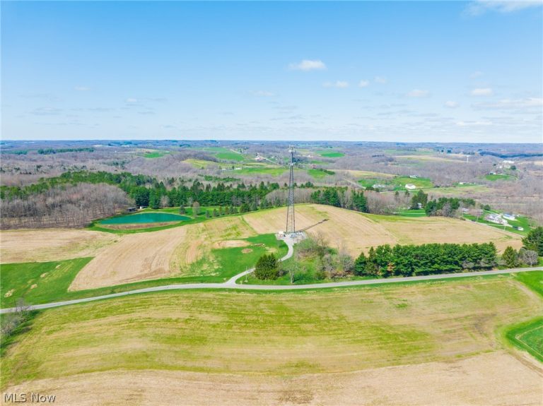 9050 Freeman Road, Lisbon, OH, 44432