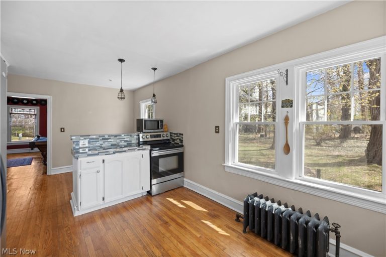 3372 Mayfield Road, Cleveland Heights, OH - Photo 5