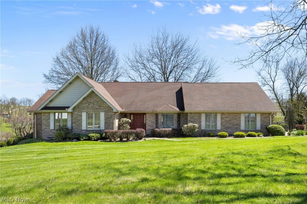 66985 Vista Drive, St Clairsville, OH