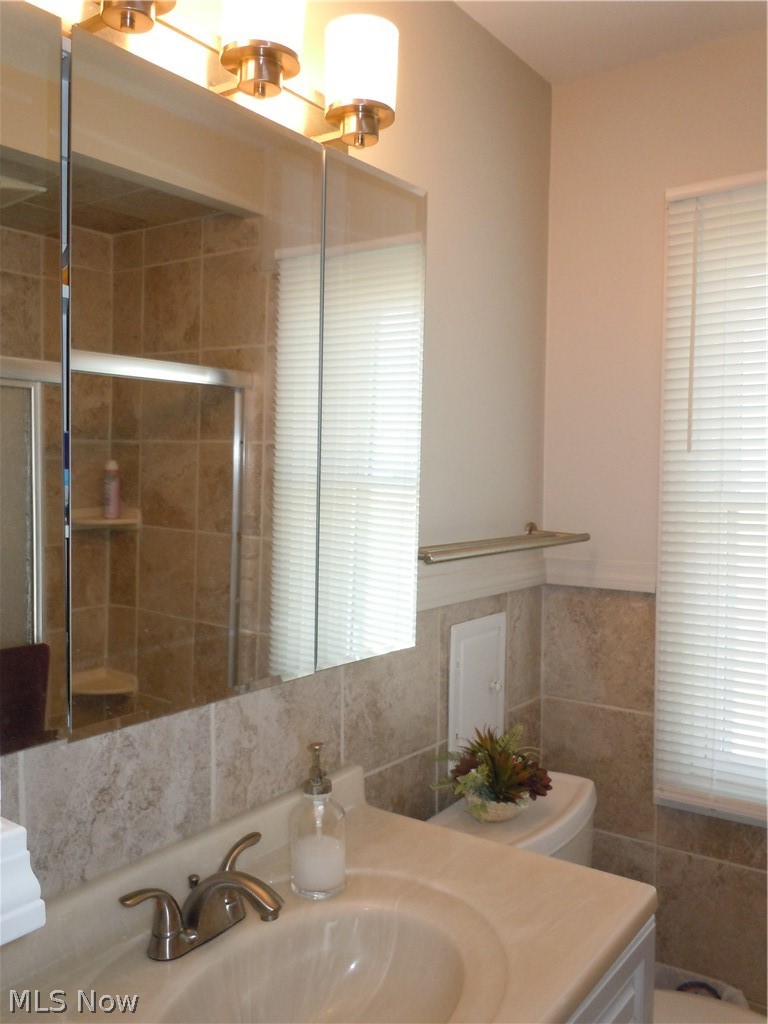 23896 Devoe Avenue, Euclid, OH - Photo 8