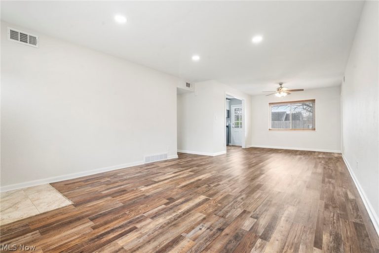 568 Sycamore Drive, Euclid, OH - Photo 8