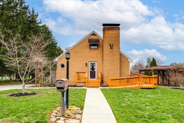 5918 Mapledell Street, Canton, OH, 44718