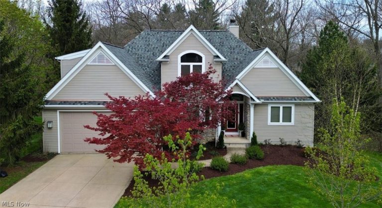 766 Carriage Trail, Northfield, OH, 44067