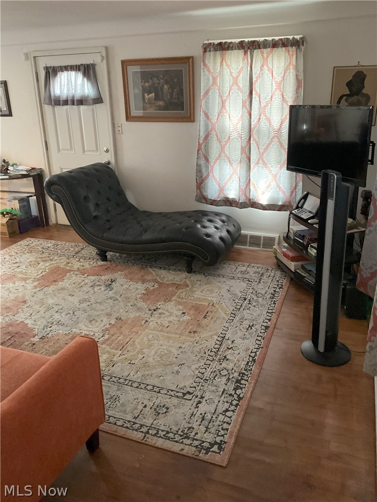 19409 Cherokee Avenue, Cleveland, OH - Photo 6