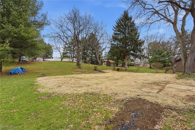 7622 Marelis Avenue, Canton, OH - Photo 2