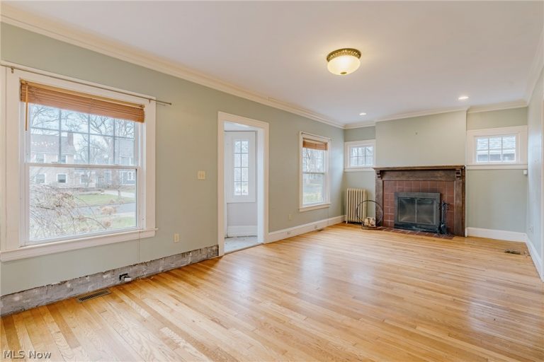 3078 Scarborough Road, Cleveland Heights, OH - Photo 4