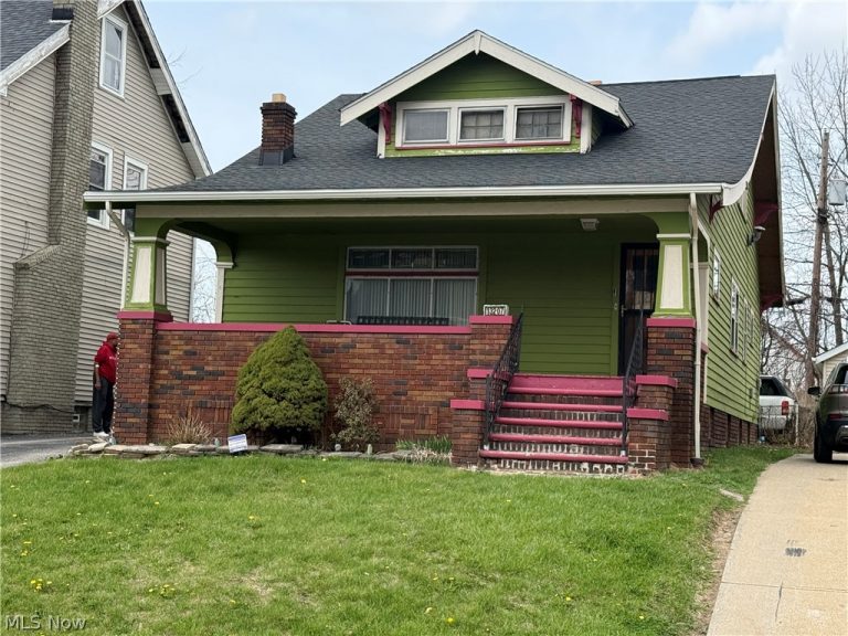 13207 Parkway, Garfield Heights, OH, 44105