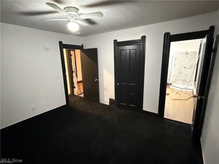 2113 104th Street, Cleveland, OH - Photo 3