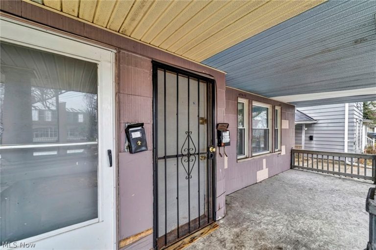 6904 Lawn Avenue, Cleveland, OH - Photo 3