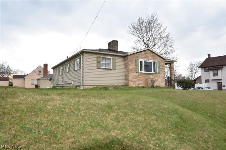 189 Center Street, Struthers, OH - Photo 8