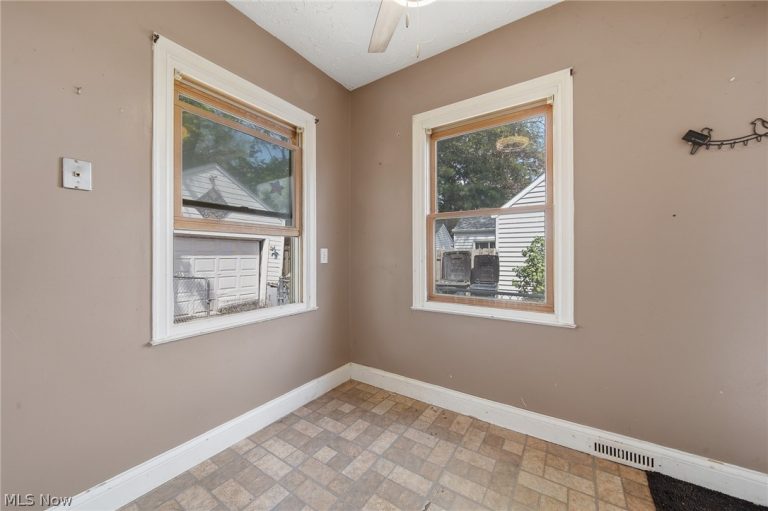 1712 Girard Street, Akron, OH - Photo 8