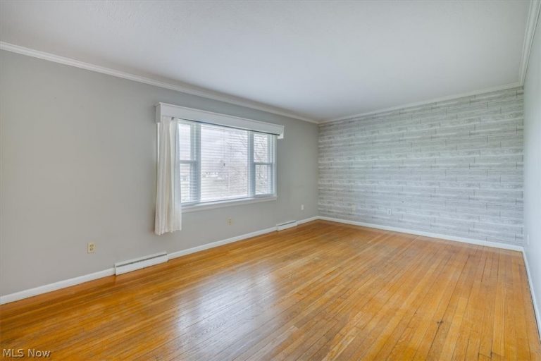 1211 Manitoulin Pike, Brunswick, OH - Photo 4