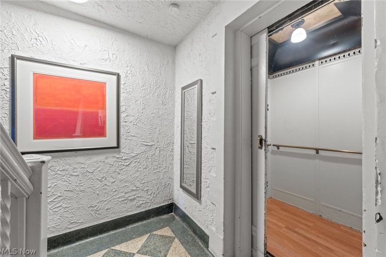 11428 Cedar Glen Parkway #C2D2, Cleveland, OH - Photo 3