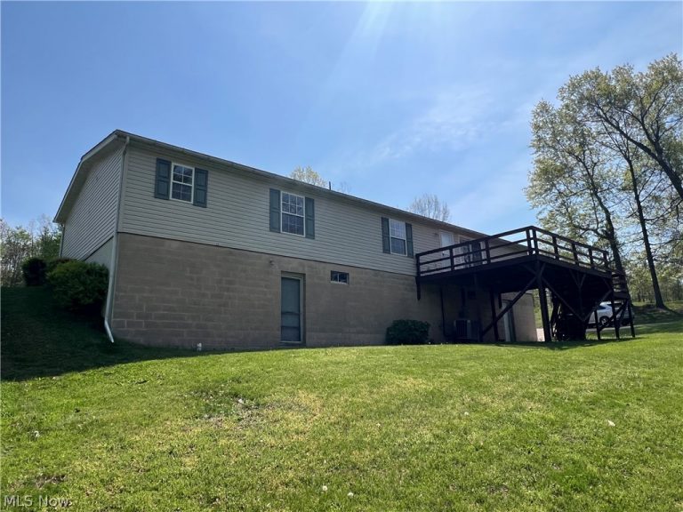 56877 Skyline Drive, Senecaville, OH - Photo 5