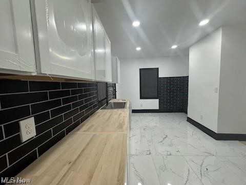 7728 Colgate Avenue, Cleveland, OH - Photo 6