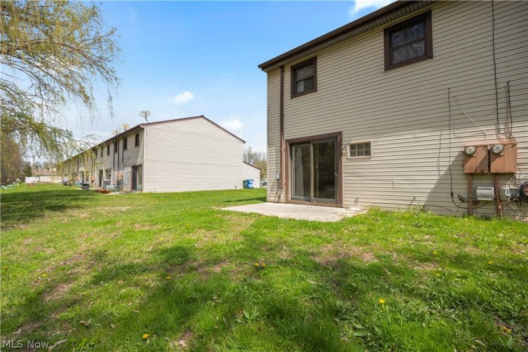 6354 Forest Park Drive, North Ridgeville, OH - Photo 3