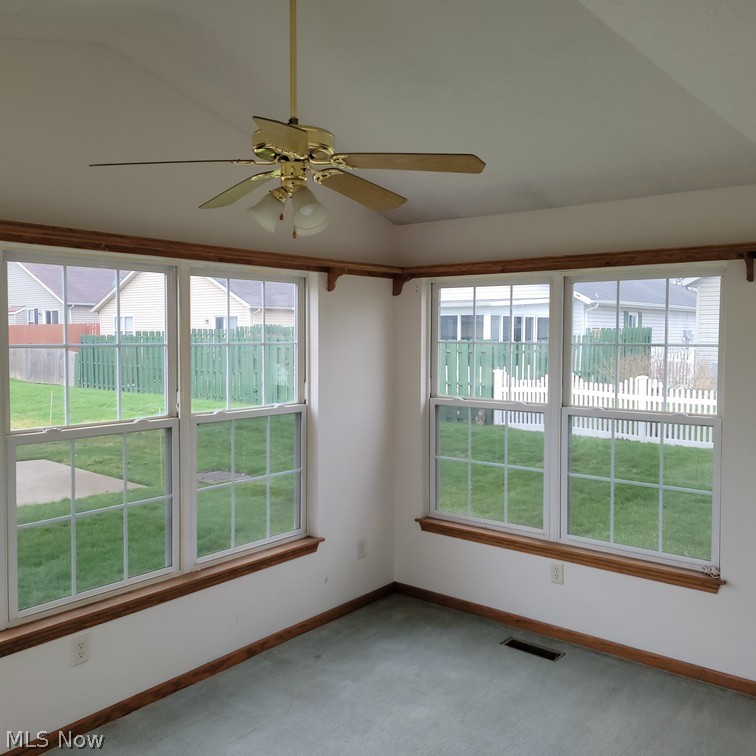302 Glen, Elyria, OH - Photo 8