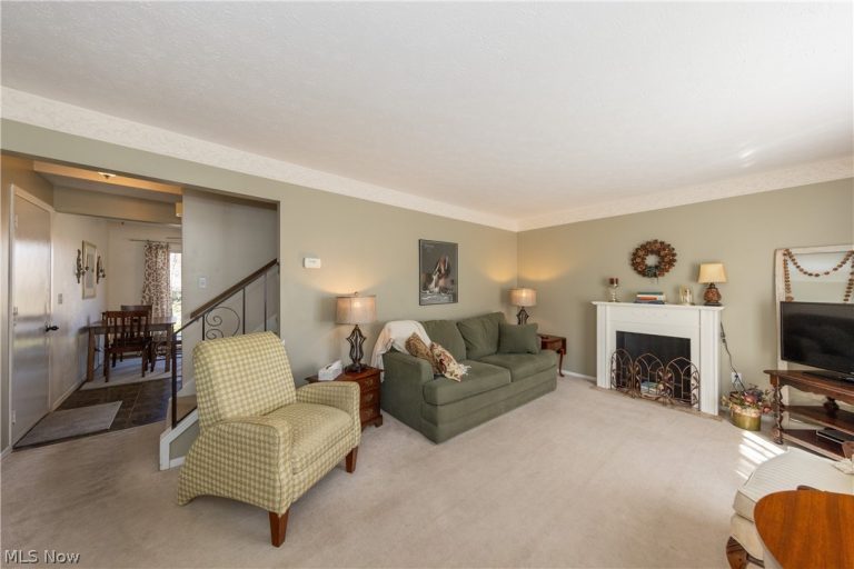 9633 Ryan Drive, Mentor, OH - Photo 3