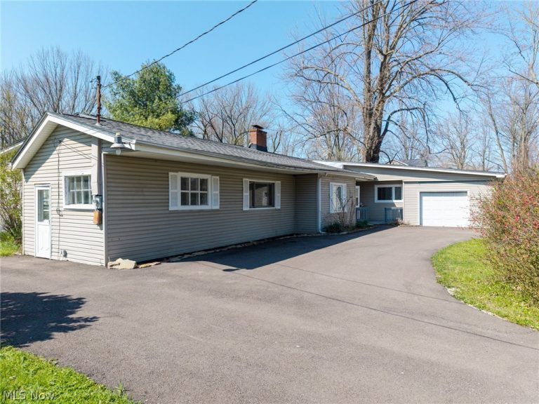 4942 Lear Nagle Road, North Ridgeville, OH - Photo 3