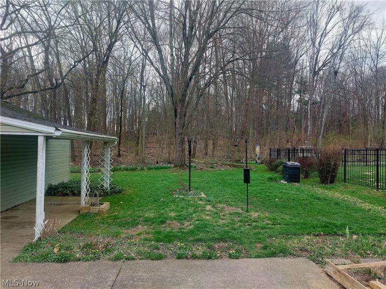 2215 Clyde Street, Poland, OH - Photo 8
