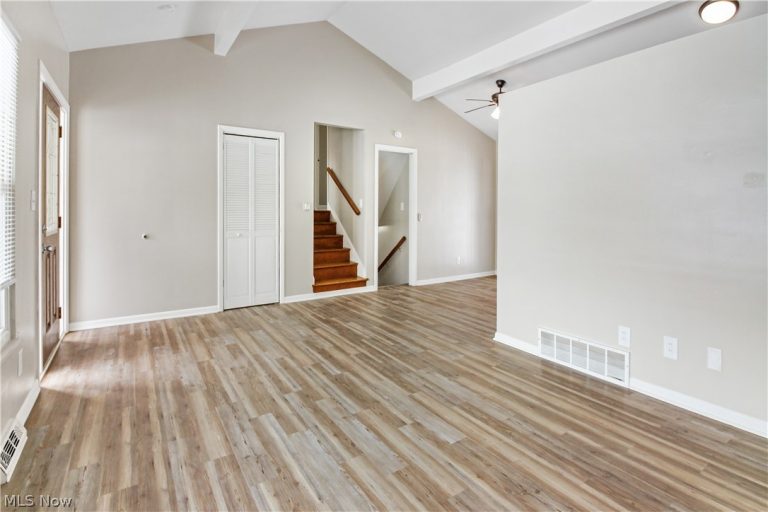 6304 Meadowbrook Drive, Mentor, OH - Photo 4