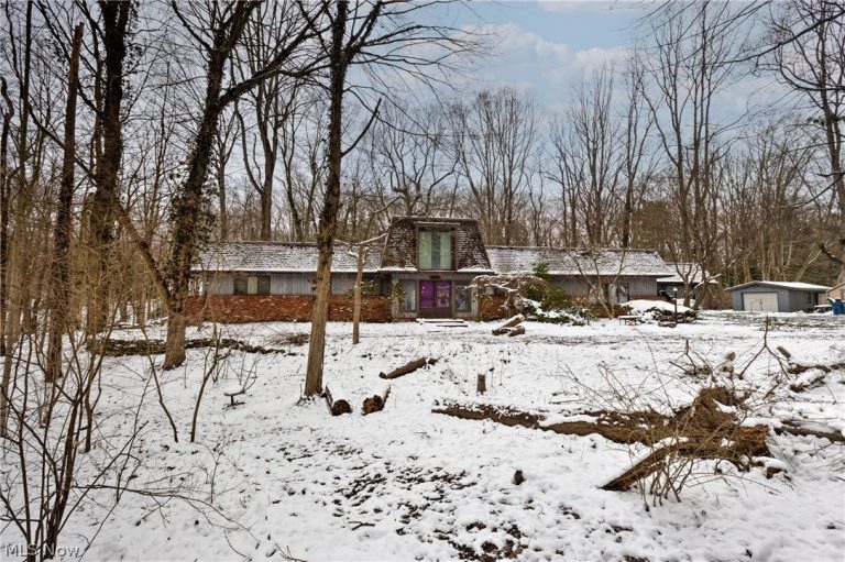 50 Redfern Drive, Youngstown, OH - Photo 2