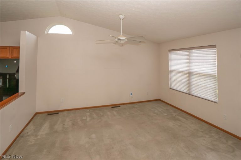 810 Sturbridge Drive, Medina, OH - Photo 6