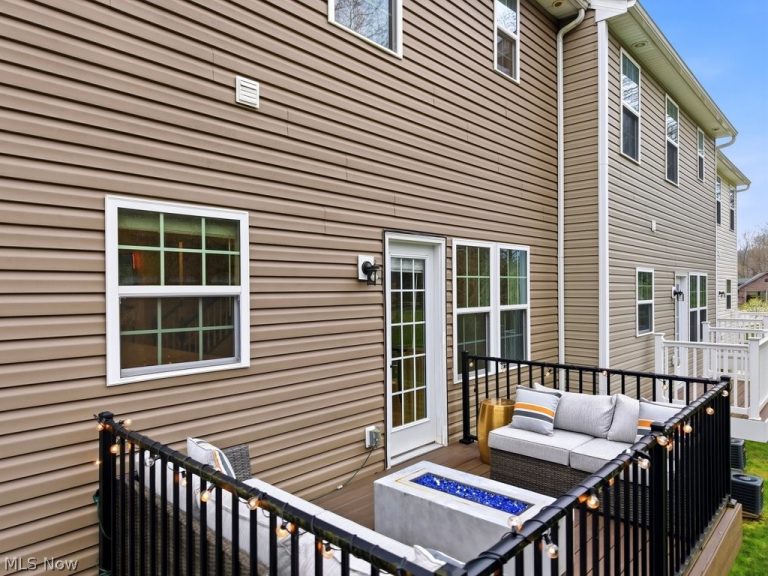 1185 Bean Lane, Cuyahoga Falls, OH - Photo 6