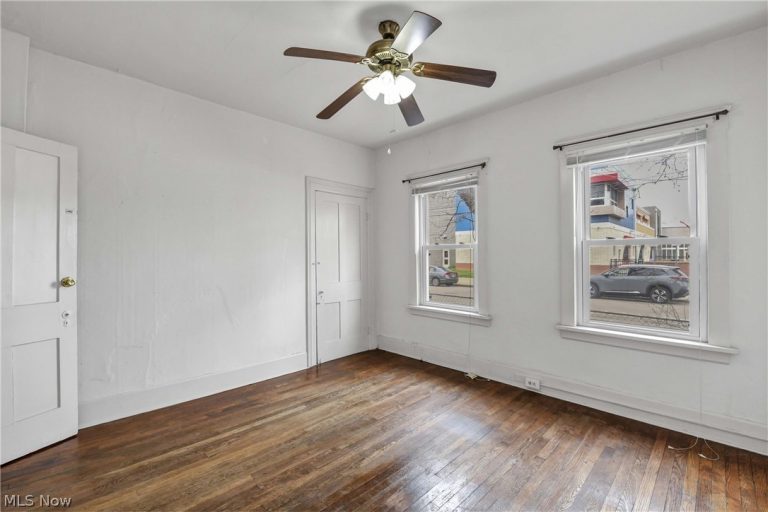 2815 Monroe Avenue, Cleveland, OH - Photo 6