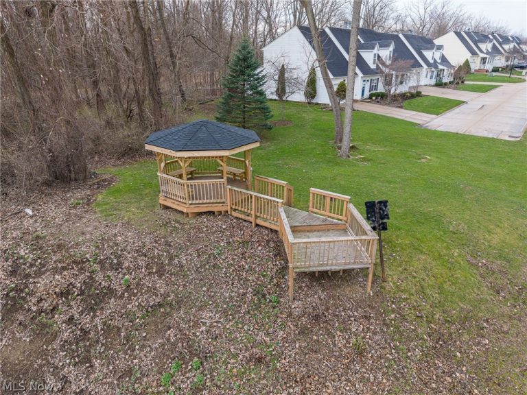 5026 Portland Cove, Stow, OH - Photo 8