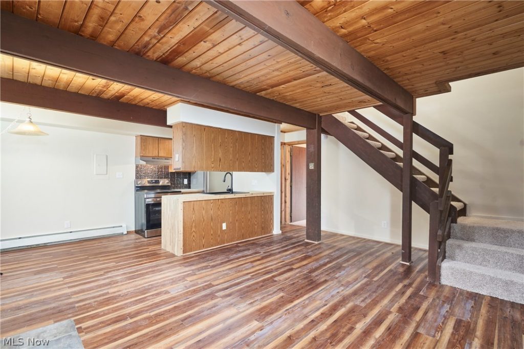 1722 Treetop Trail #D, Akron, OH