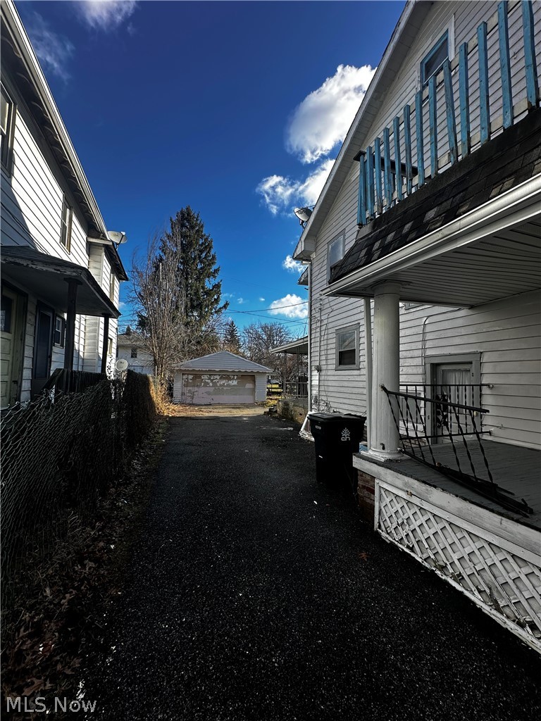 2083 Taylor Road, Cleveland Heights, OH - Photo 6