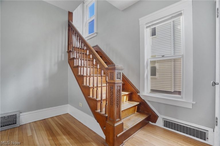 8805 Jeffries Avenue, Cleveland, OH - Photo 5