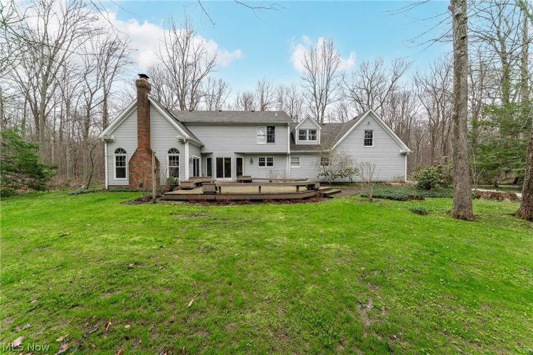 8233 Whispering Pines Drive, Novelty, OH - Photo 3